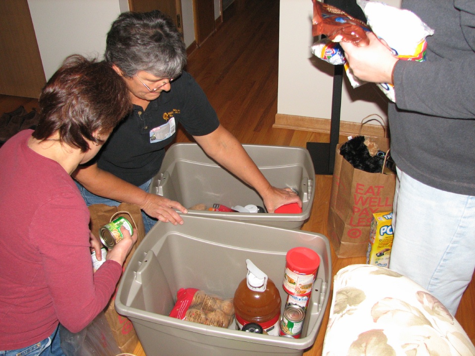 Urban Homeworks Thanksgiving Baskets