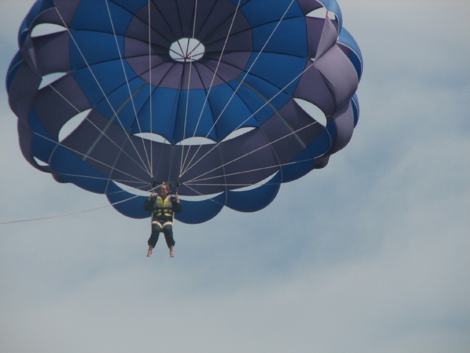 Jan's first parasail