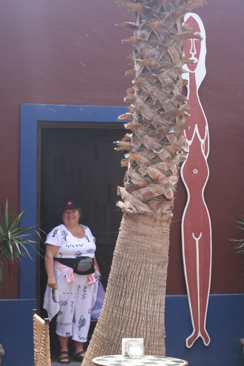 Barb checks out the ladies room