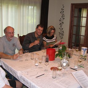 IMG_5747 Janice, Helmut, Chad and Liz enjoy an apéritif.