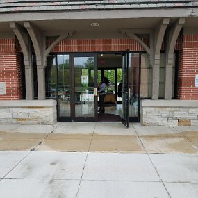 2018-05-20 12.41.42 Entrance to the The Rotary Building