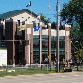 2018-09-09 13.24.03 House across the street from the stadium that looks just like Lambeau