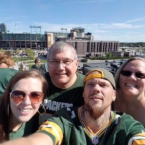 2018-09-09 16.16.35 At the top of the Titletown hill