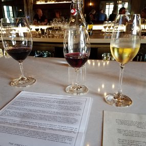 2018-08-02 18.10.24 7 Vines Vineyard - tasting