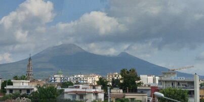 20250708_090632 Mount Vesuvius