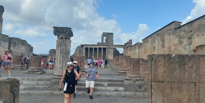 20250708_094233 Pompeii
