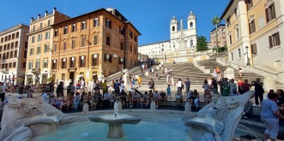 20250701_171020 Spanish Steps - not many people on the actual steps. It was probably because of the temperature, 98 degrees.